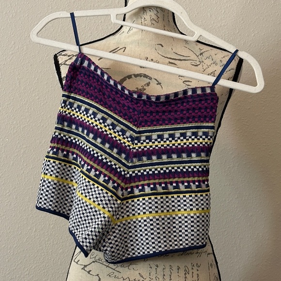 Stretchy shorts - Picture 2 of 2